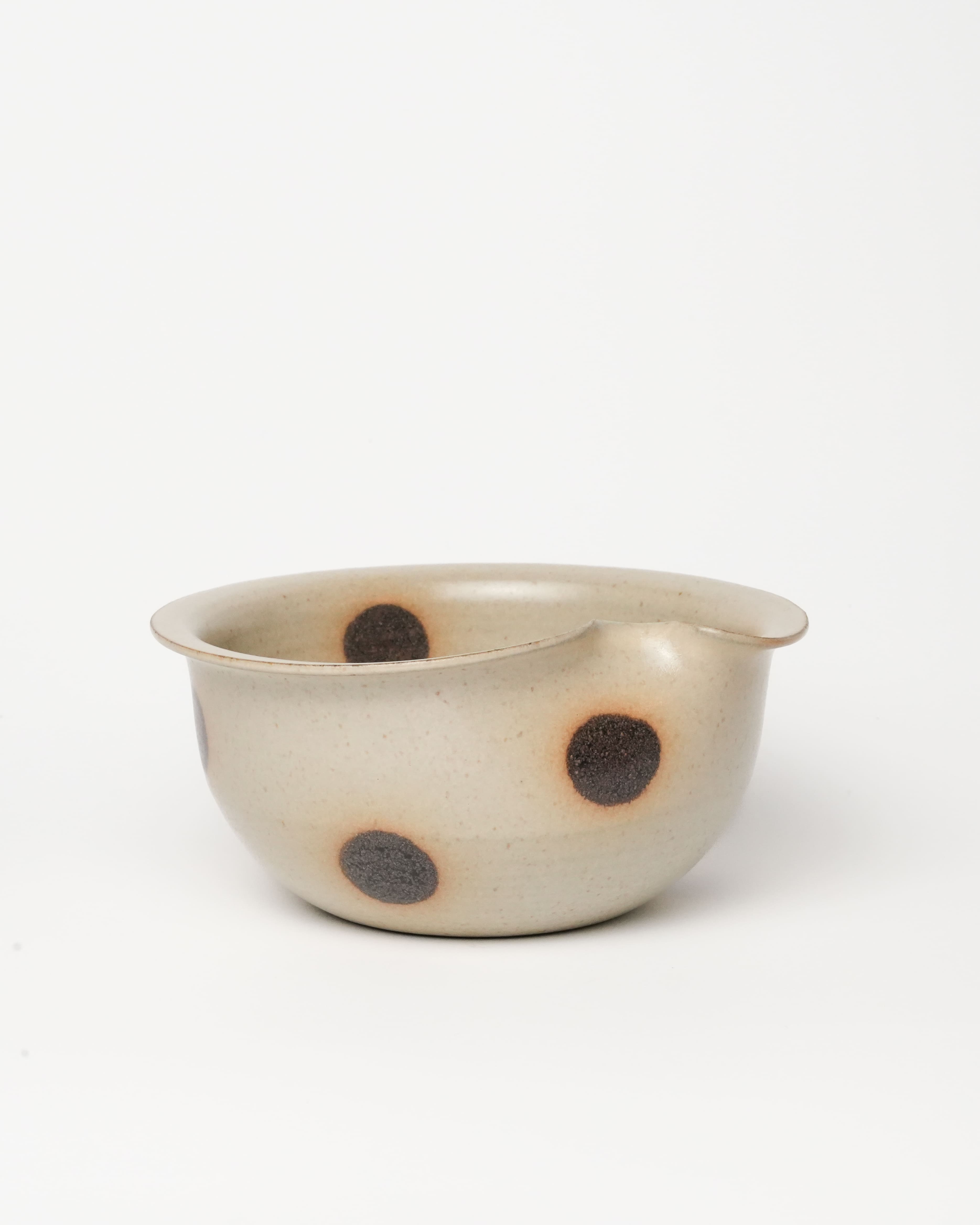 Fawn Dot Waved Rim Bowl