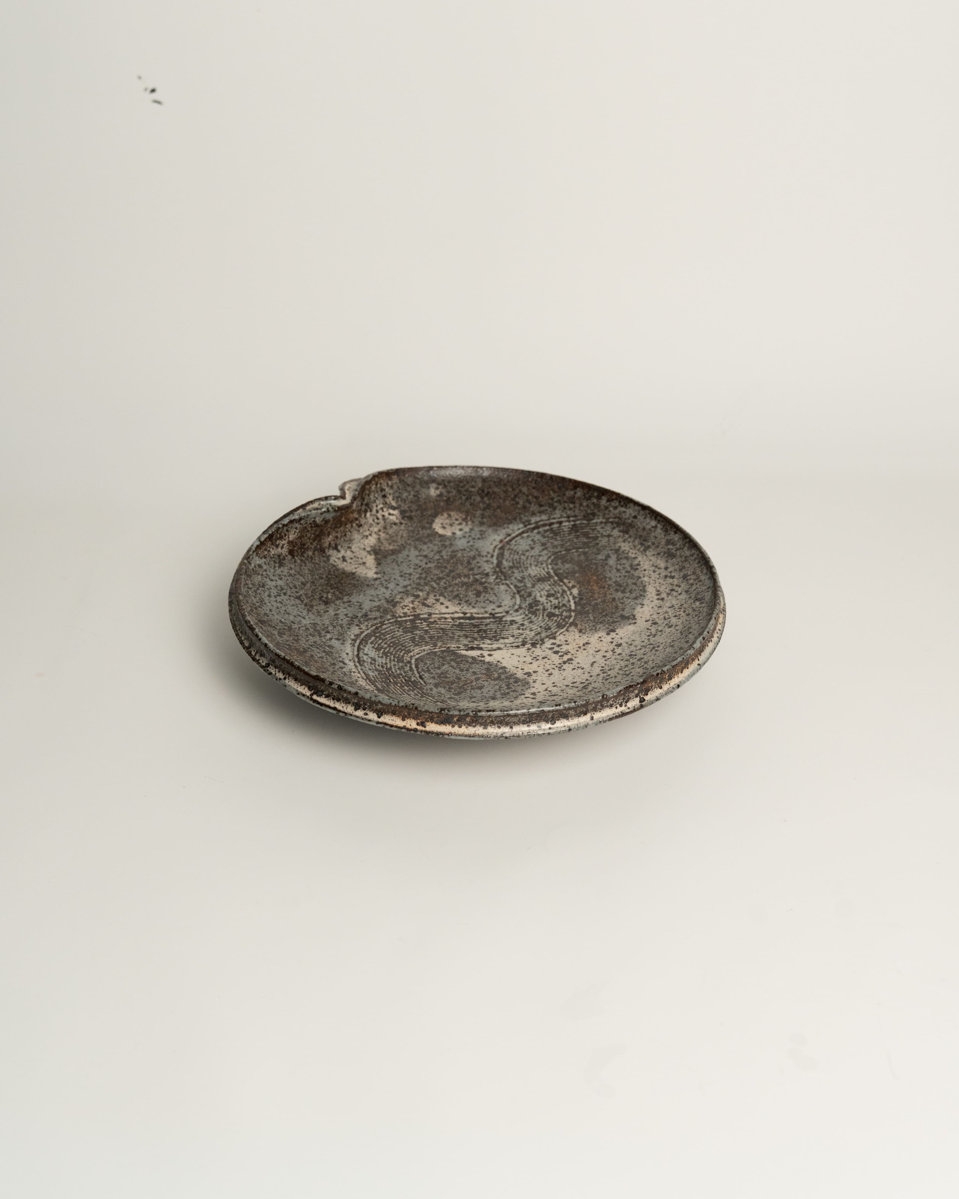 Umber Frost Center Plate