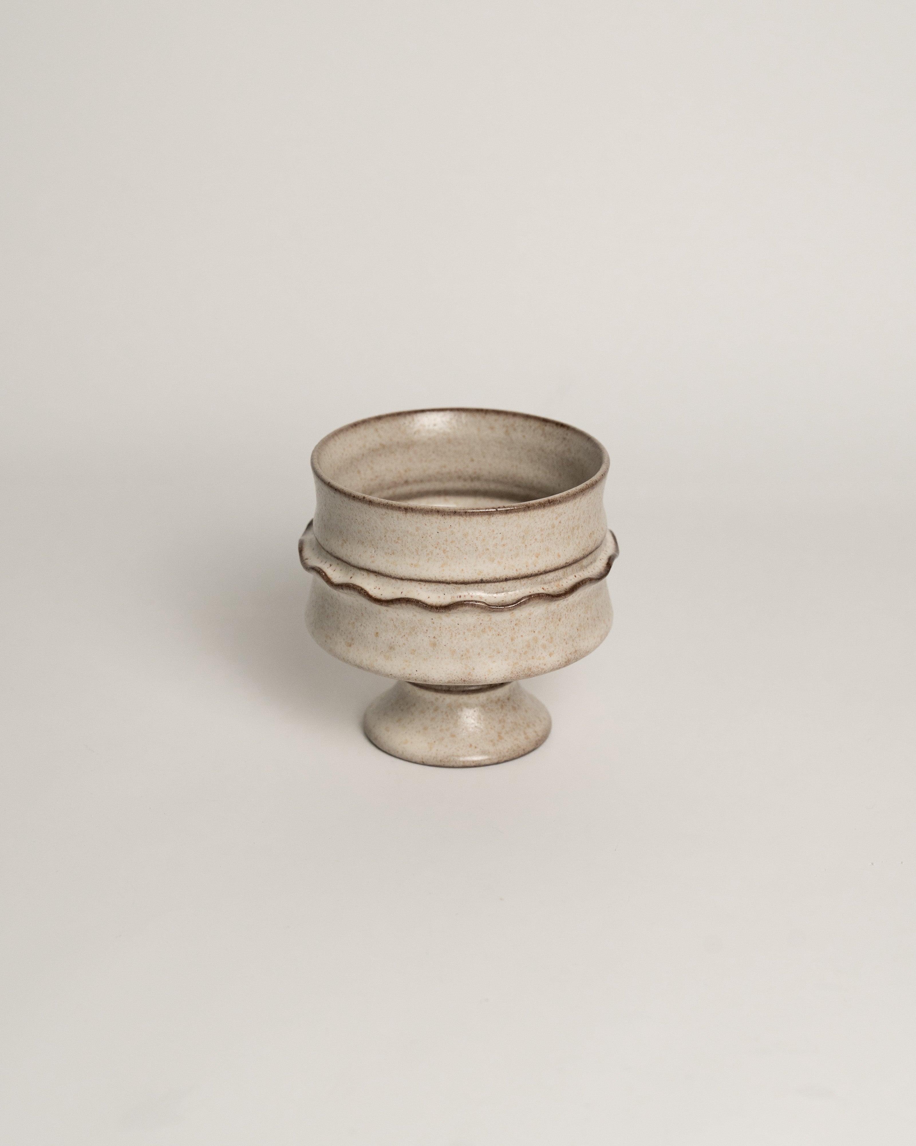Lunar Sand Ruffle Candle Holder