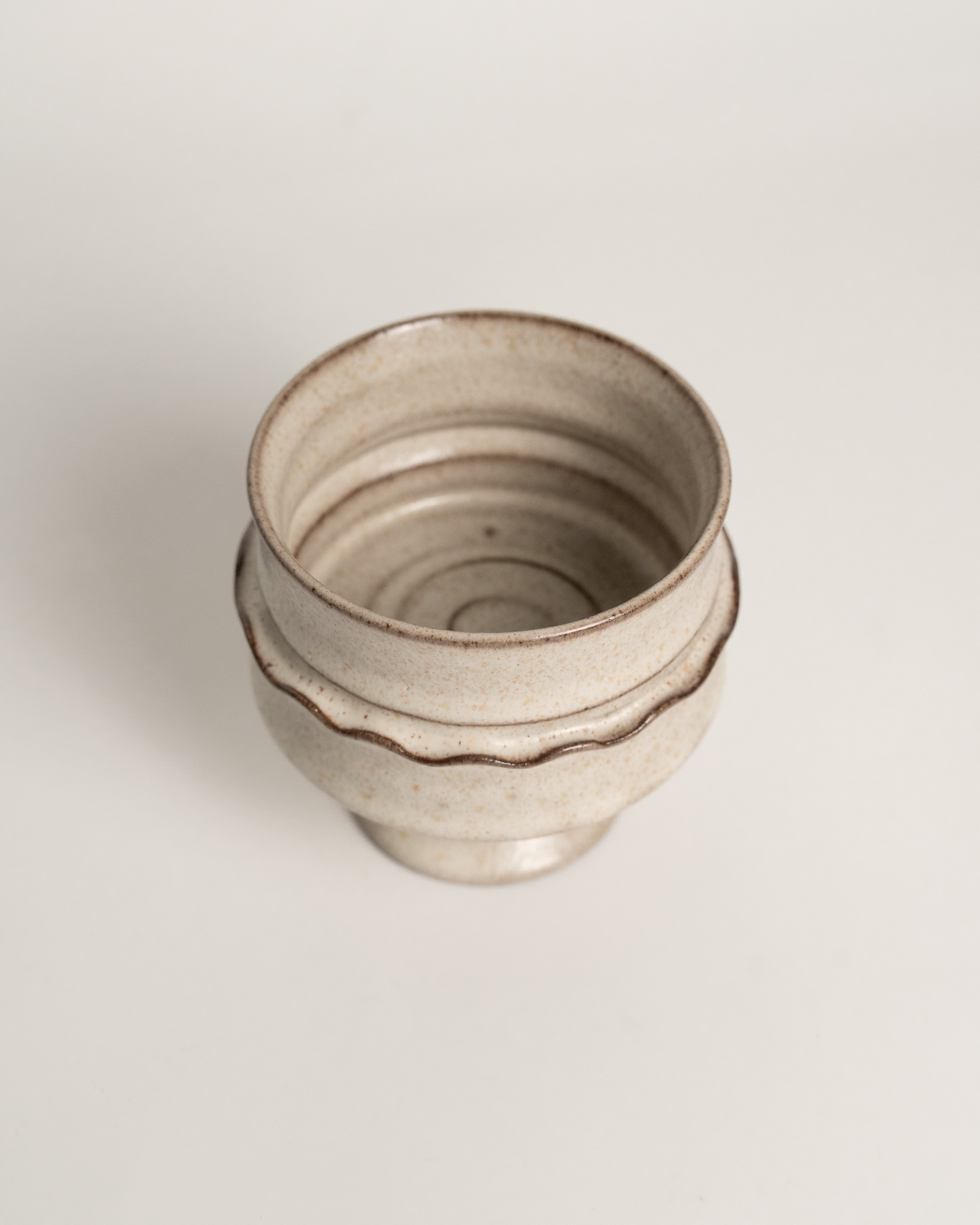 Lunar Sand Ruffle Candle Holder