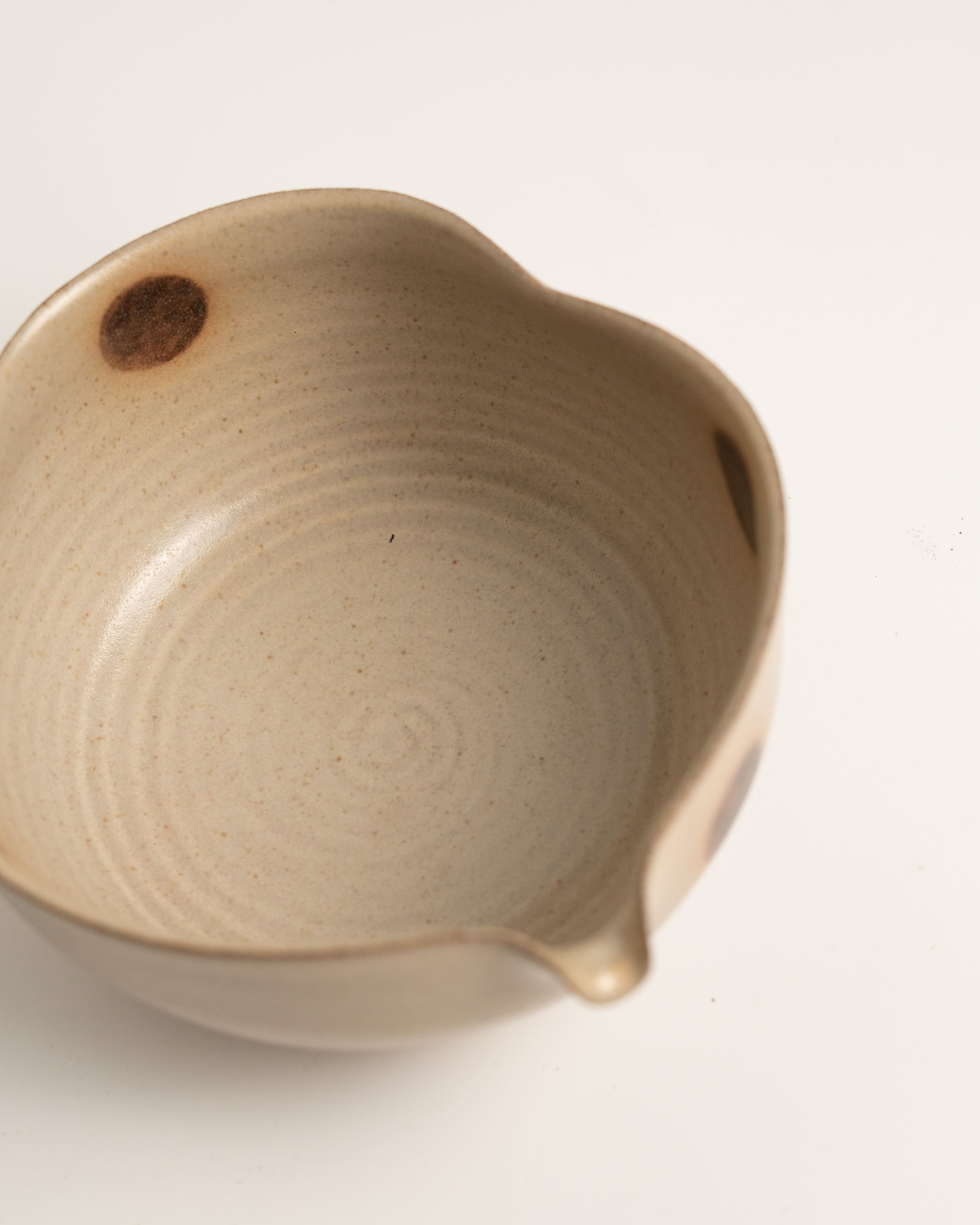 Fawn Dot Waved Matcha Bowl