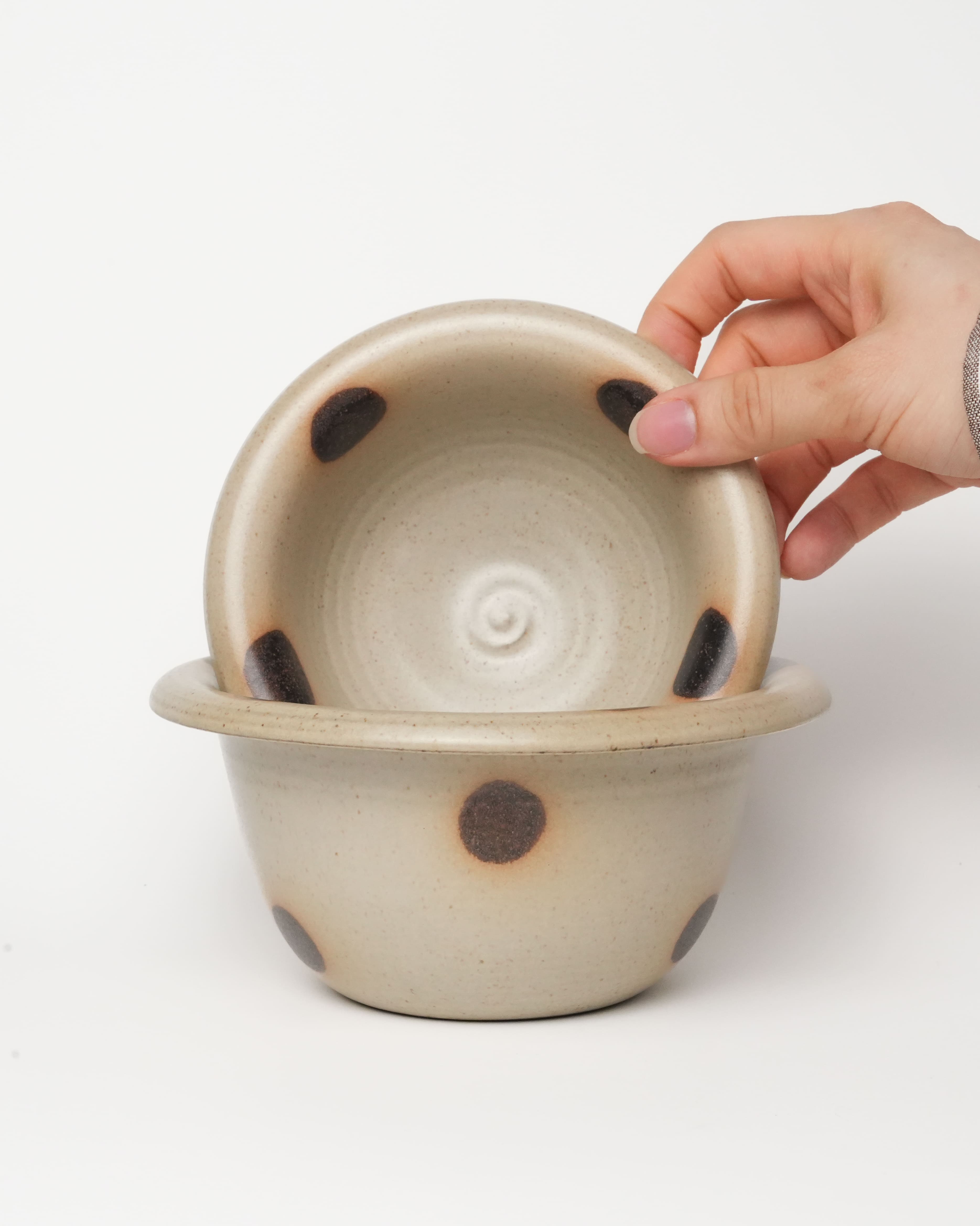Fawn Dot Rounded Rim Bowl