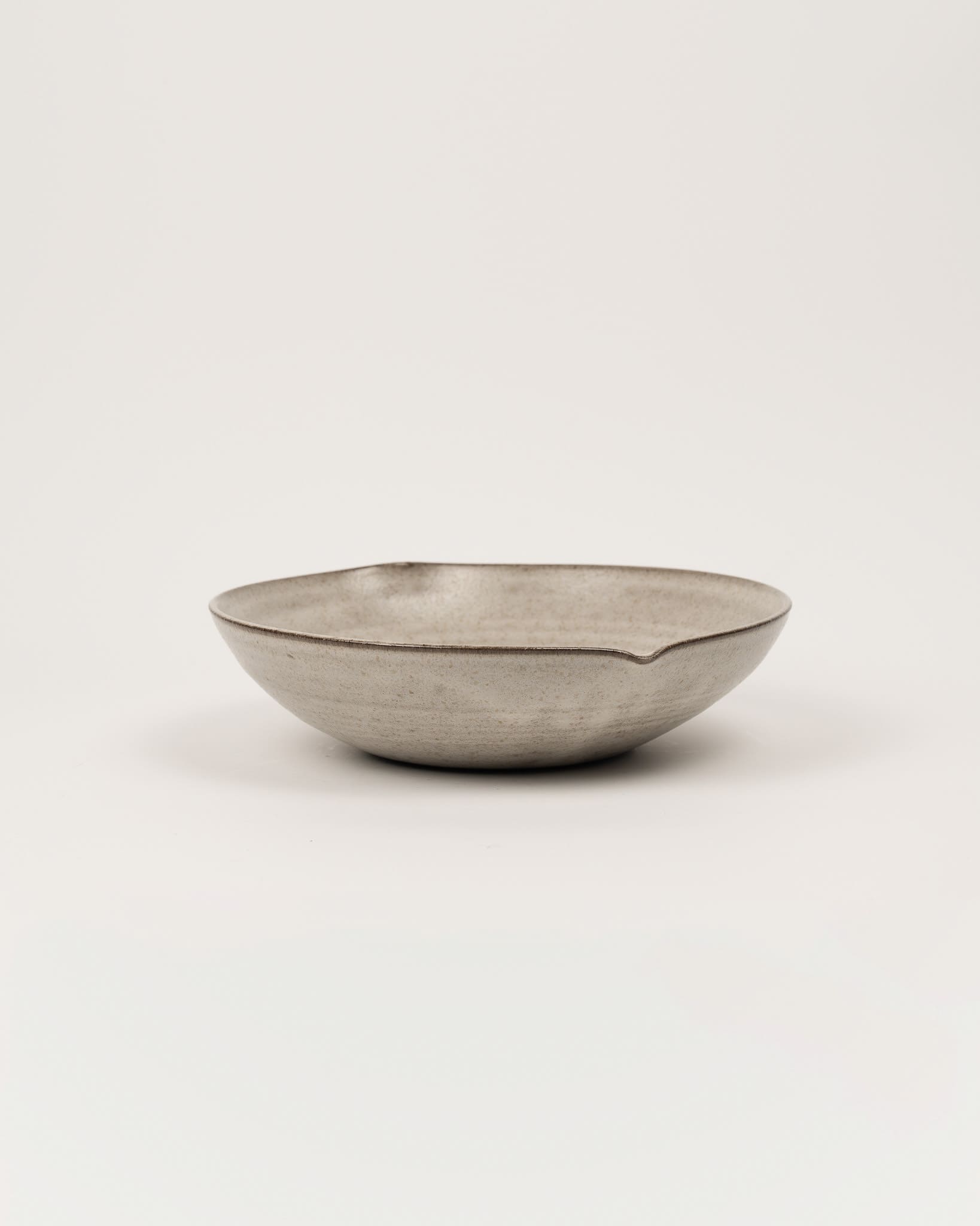Lunar Sand Heart Rim Serving Bowl