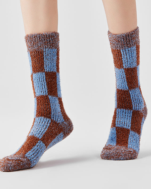 Cozy Brown-Blue Check Knit Crew Socks