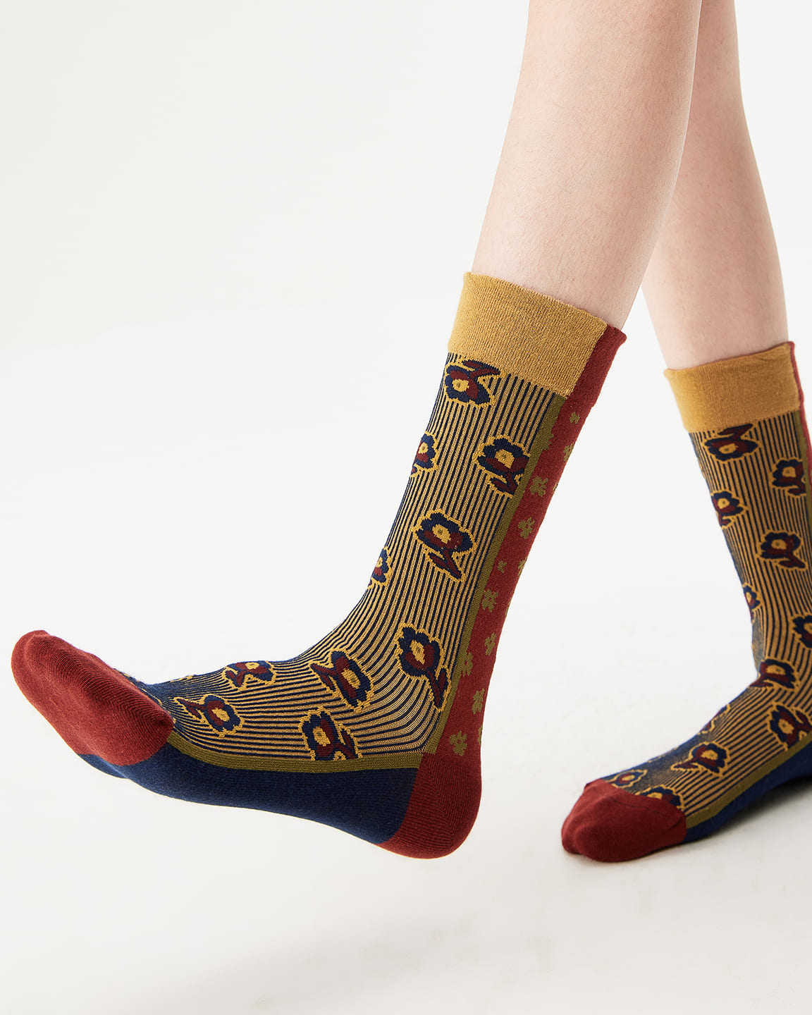 Retro Red-Yellow Patterned Cotton Crew Socks