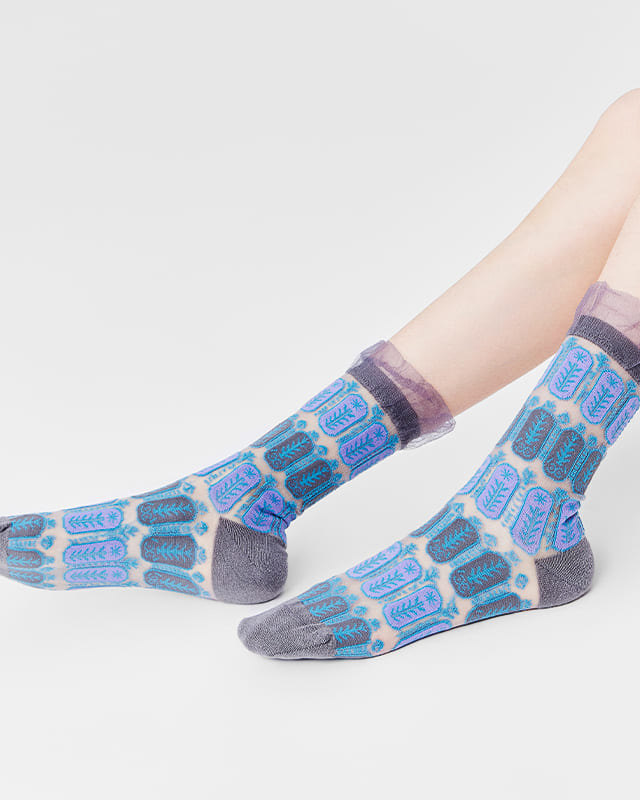 Botanic Pattern Sheer Crew Socks