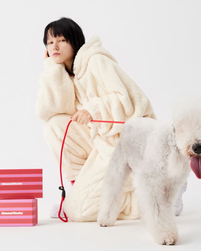 Cozy Fleece Hoodie & Jogger Set – Cream White Loungewear Outfit