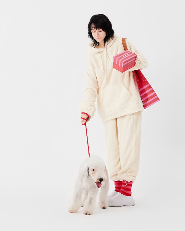 Cozy Fleece Hoodie & Jogger Set – Cream White Loungewear Outfit