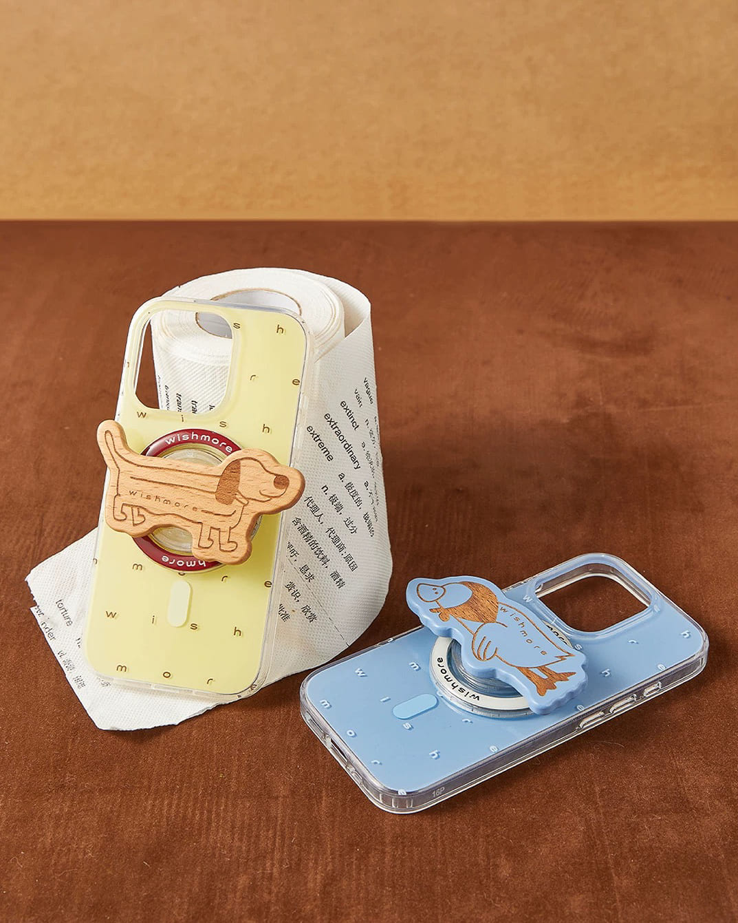 Magnetic Wooden Animal Phone Stand | Handmade MagSafe Holder for iPhone