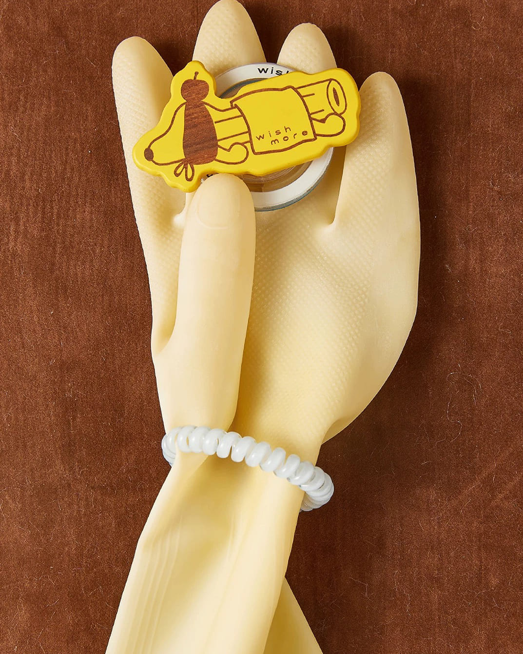 Magnetic Wooden Animal Phone Stand | Handmade MagSafe Holder for iPhone